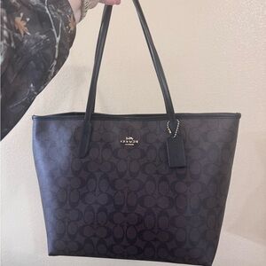Coach City Tote Bag in Signature Canvas